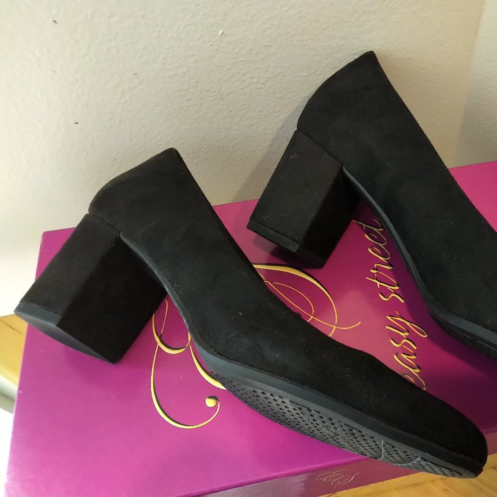 Easy Street Proper Pumps Sz 7 NEW 2" block heel BLACK SuperFlex sole SuperSuede - Picture 5 of 16